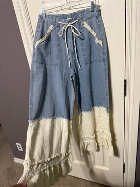 POL Two-Tone Light Blue and Cream Wide-Leg Mixed-Media Jeans